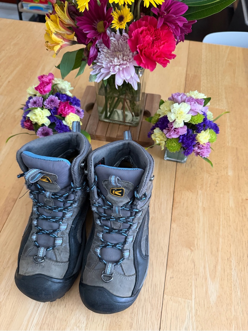 Keen Women's Gray Lace-Up Hiking Boots with Light Blue Accents